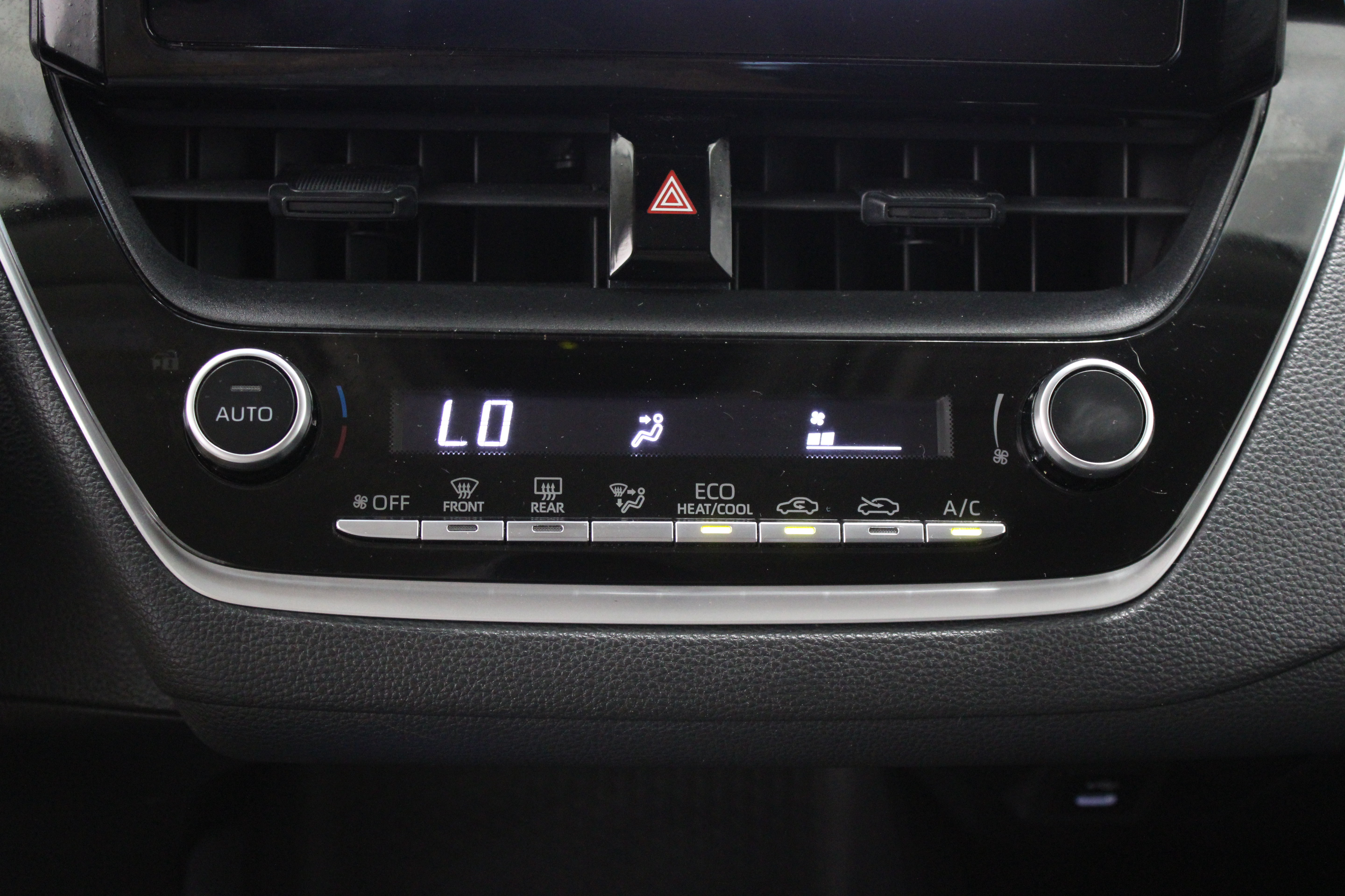 Used 2023 Toyota Corolla LE FWD image 18