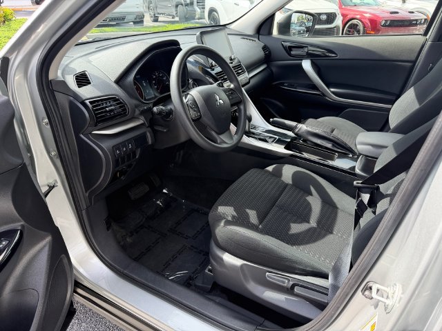 Used 2024 Mitsubishi Eclipse Cross LE AWD/4WD image 9