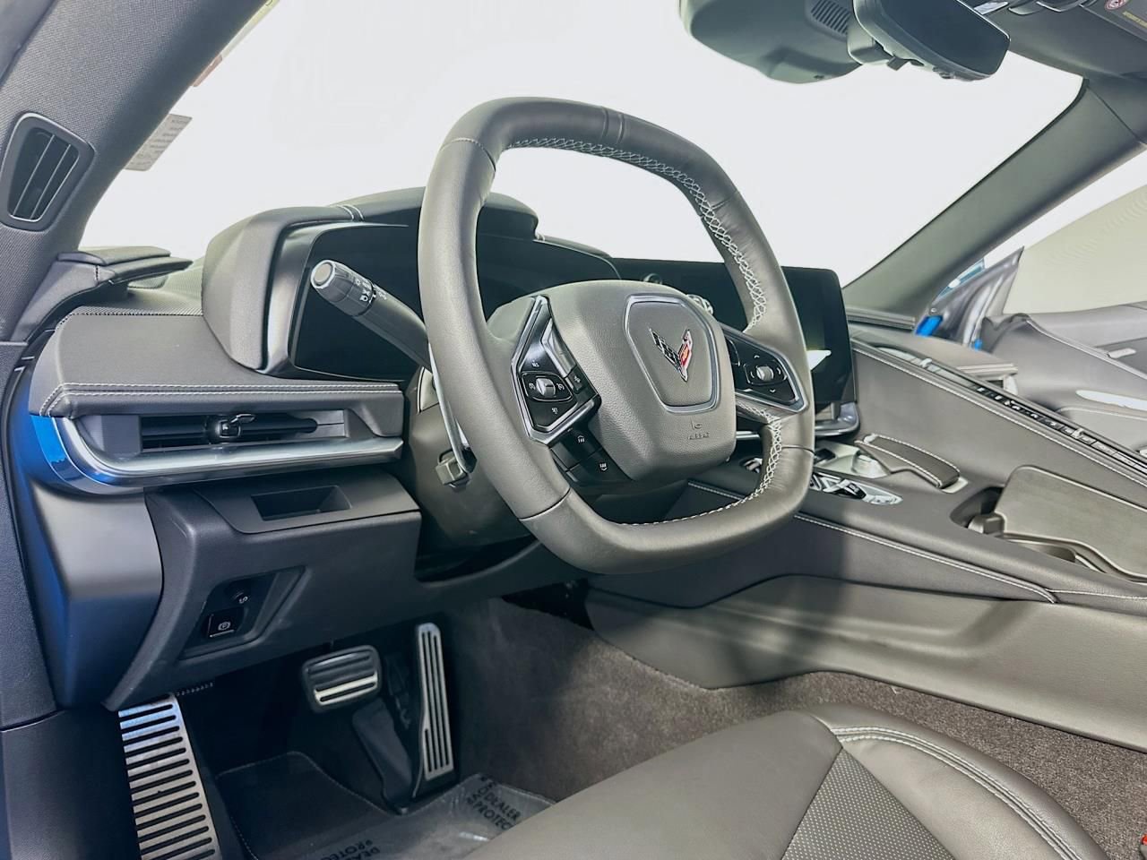 Used 2024 Chevrolet Corvette Stingray Coupe w/ 1LT image 33