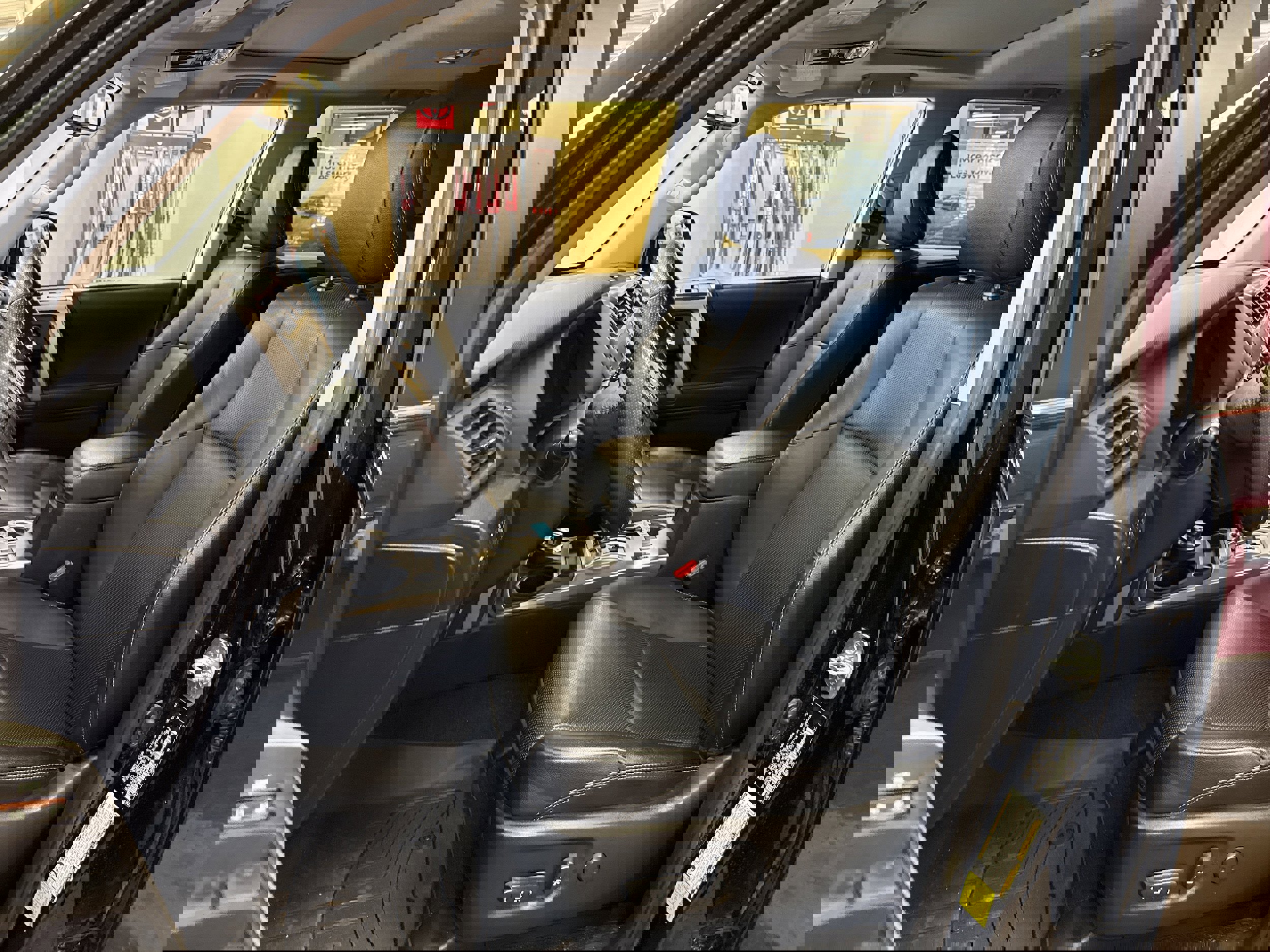 Used 2023 Toyota 4Runner Limited AWD/4WD image 5