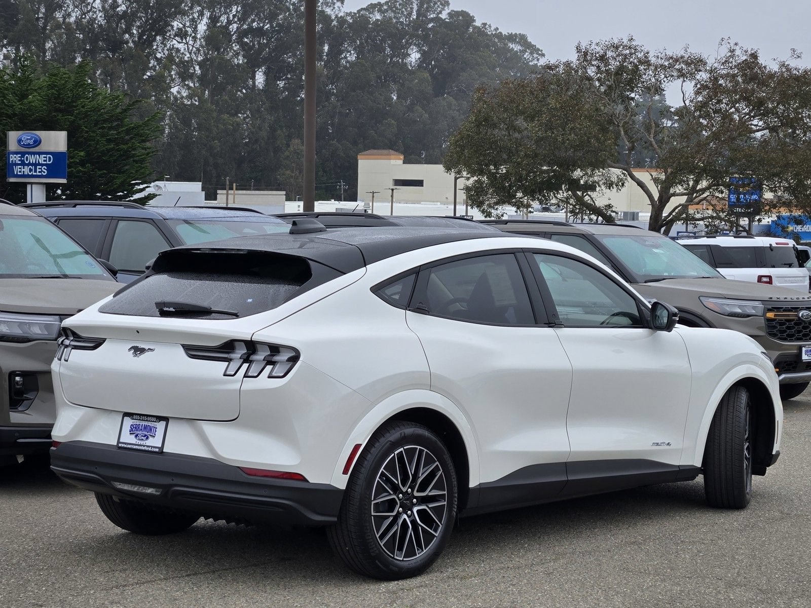 New 2026 Ford Mustang Mach-E Premium AWD/4WD image 4