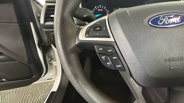 Used 2015 Ford Fusion SE FWD image 16