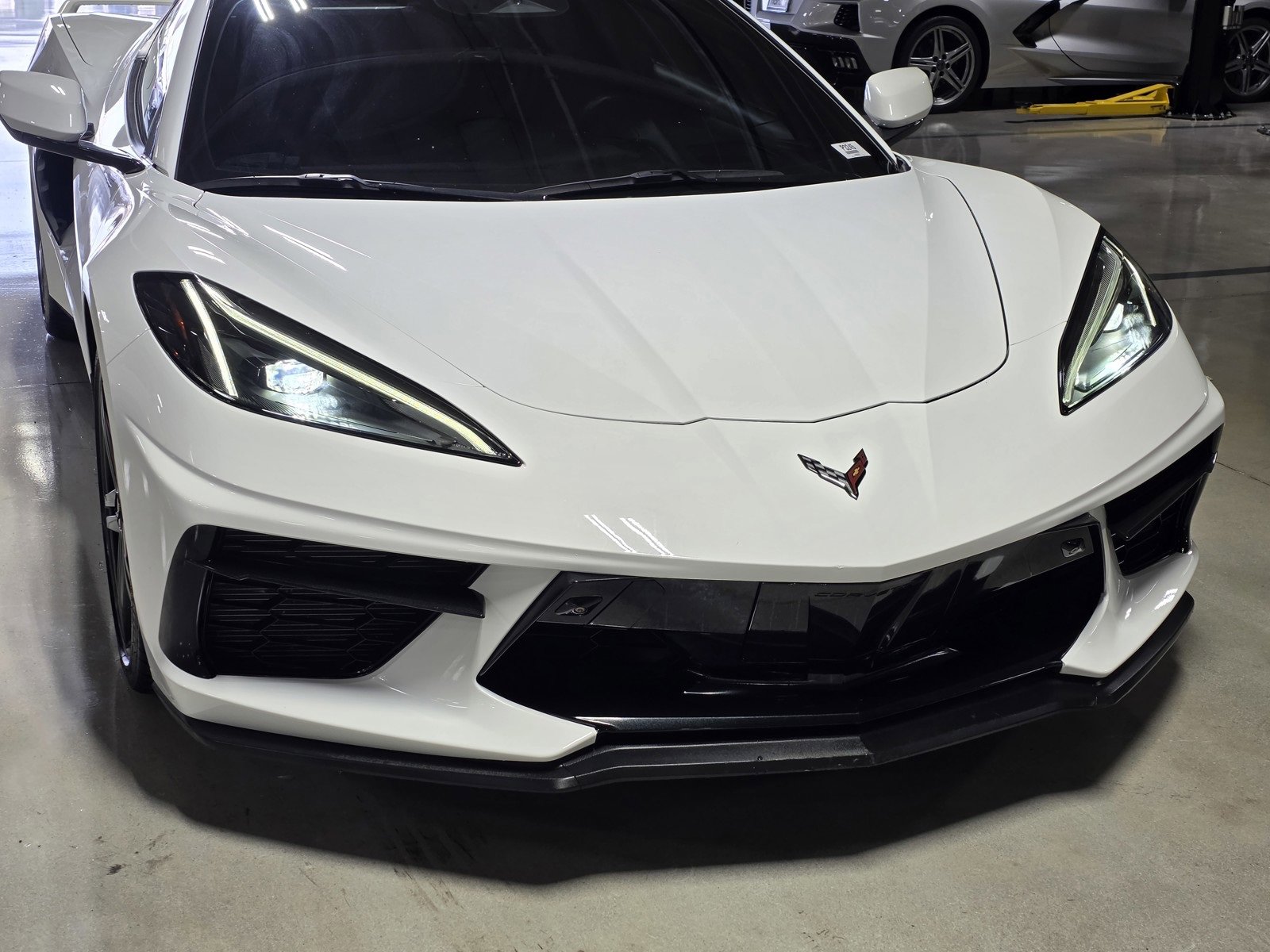 Used 2024 Chevrolet Corvette Stingray Preferred Cpe w/ Z51 Performance Package image 9