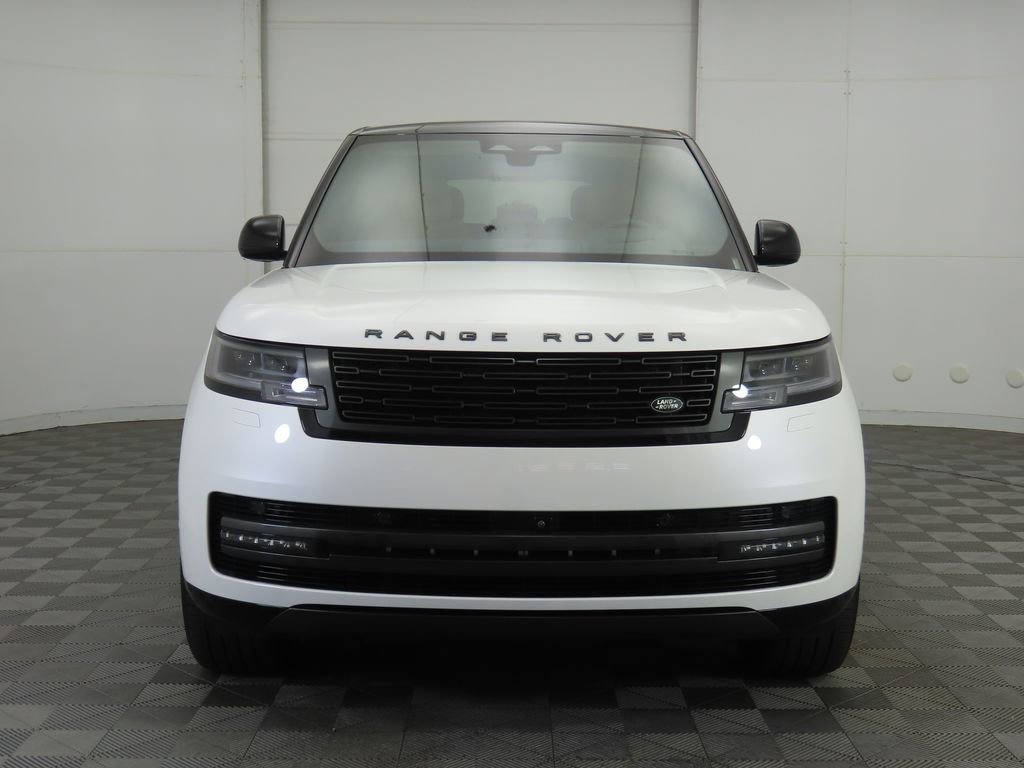 New 2025 Land Rover Range Rover SE image 2