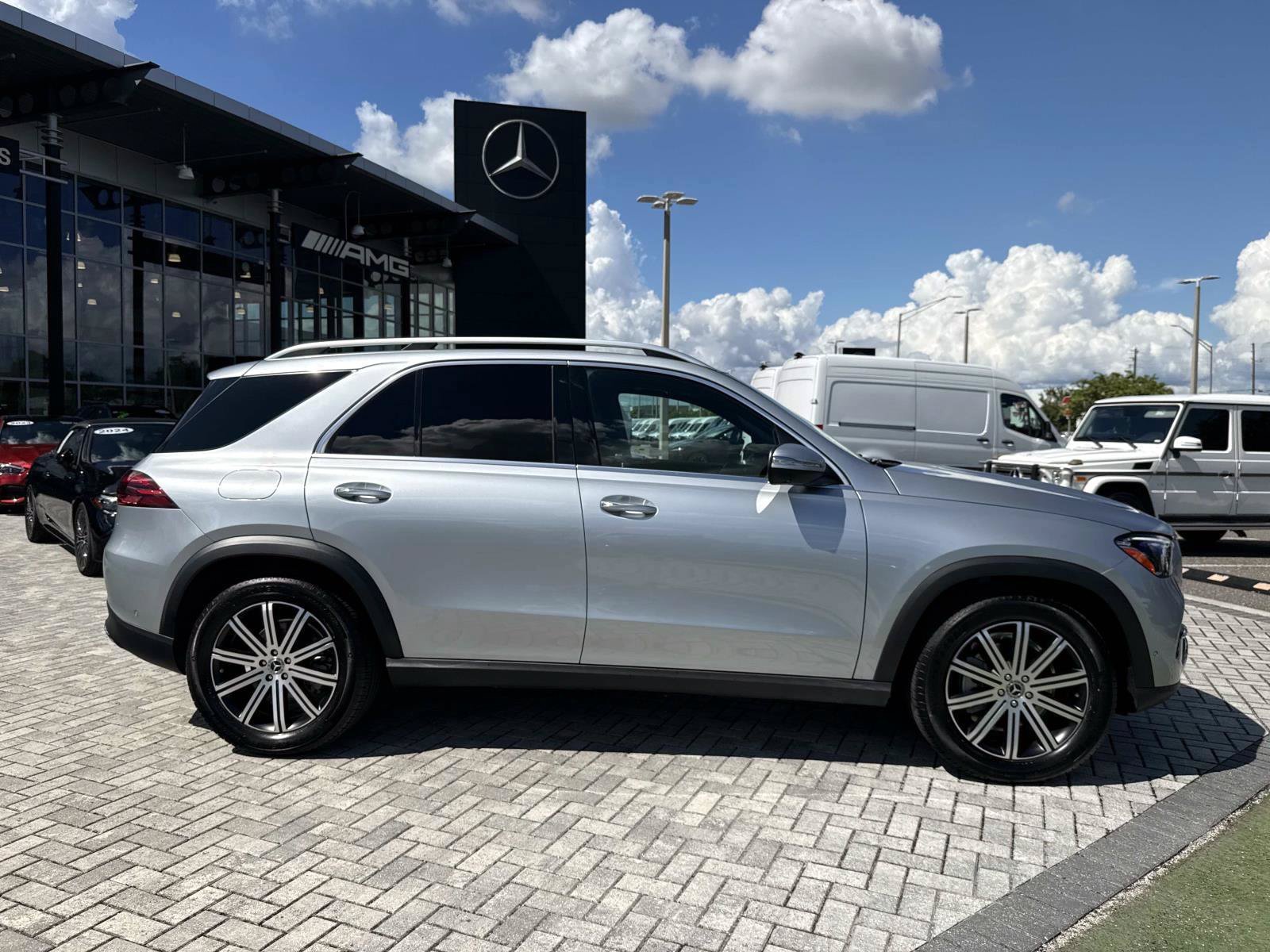 Certified 2025 Mercedes-Benz GLE 350 4MATIC image 6