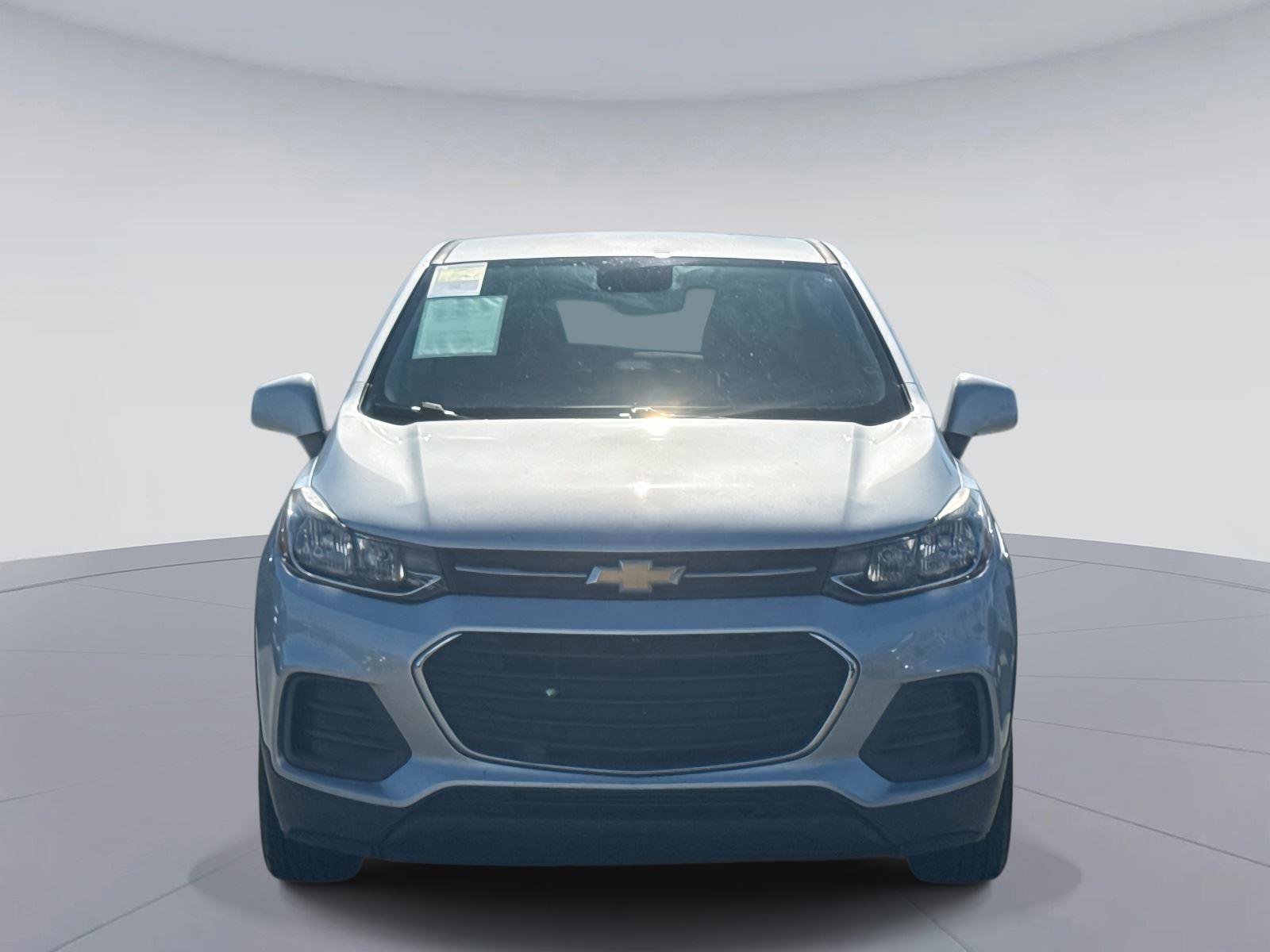 Used 2021 Chevrolet Trax LS w/ Tint and Cruise Package image 8