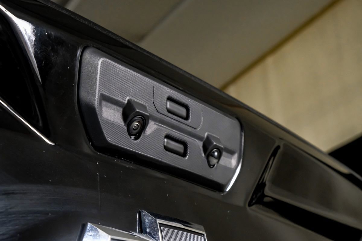 Used 2025 Chevrolet Silverado 2500 ZR2 w/ Technology Package image 46