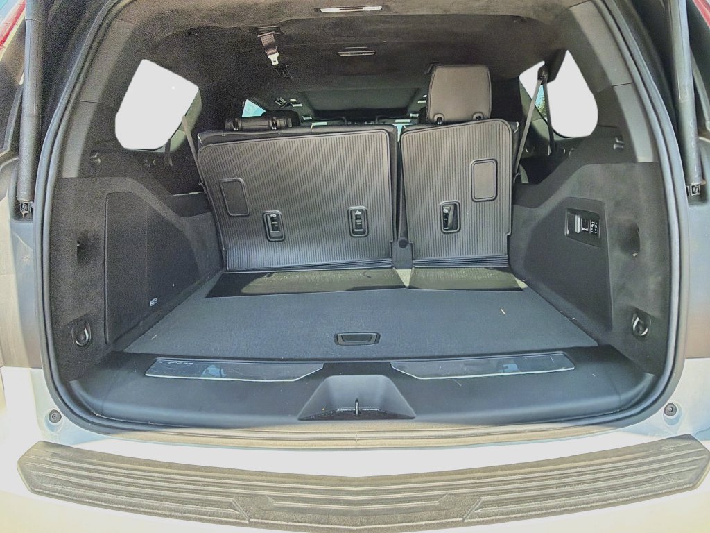 Used 2023 Cadillac Escalade ESV Sport Platinum w/ LPO, ONYX Package AWD/4WD image 12