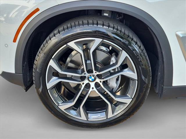 Used 2026 BMW X5 xDrive40i AWD/4WD image 26