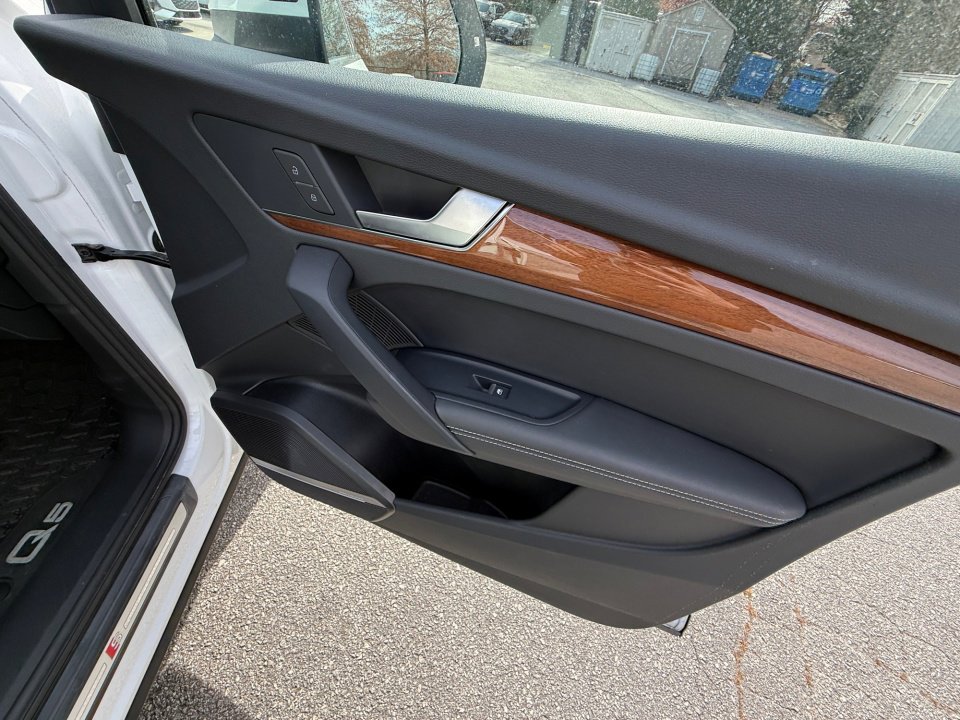 Certified 2023 Audi Q5 2.0T Premium Plus w/ Premium Plus Package image 31