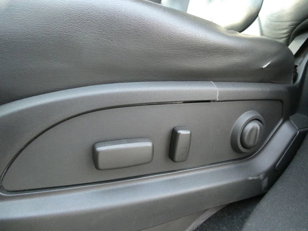 Used 2015 GMC Acadia SLT w/ Premium Edition image 26