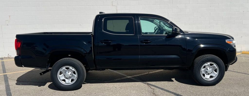 Used 2022 Toyota Tacoma SR w/ SR Convenience Package image 7
