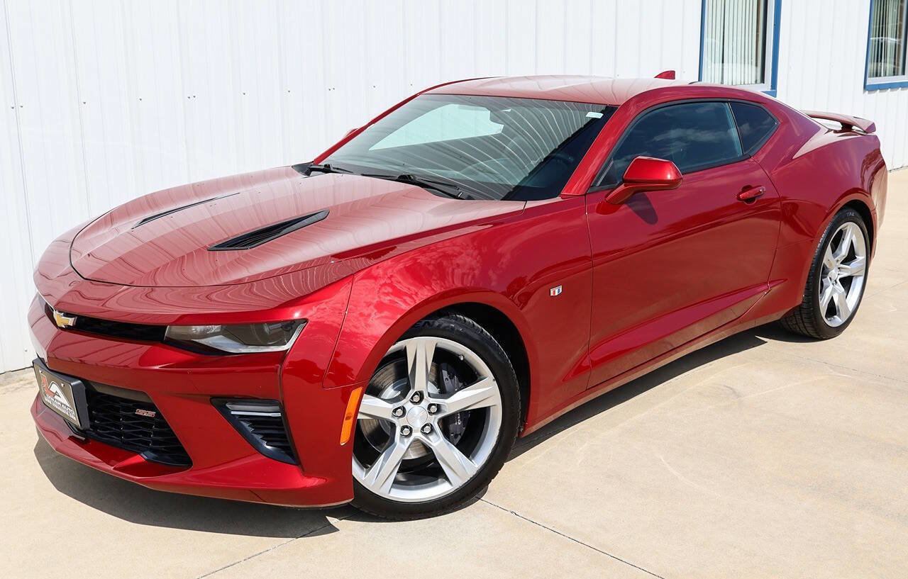 Used 2016 Chevrolet Camaro SS image 1