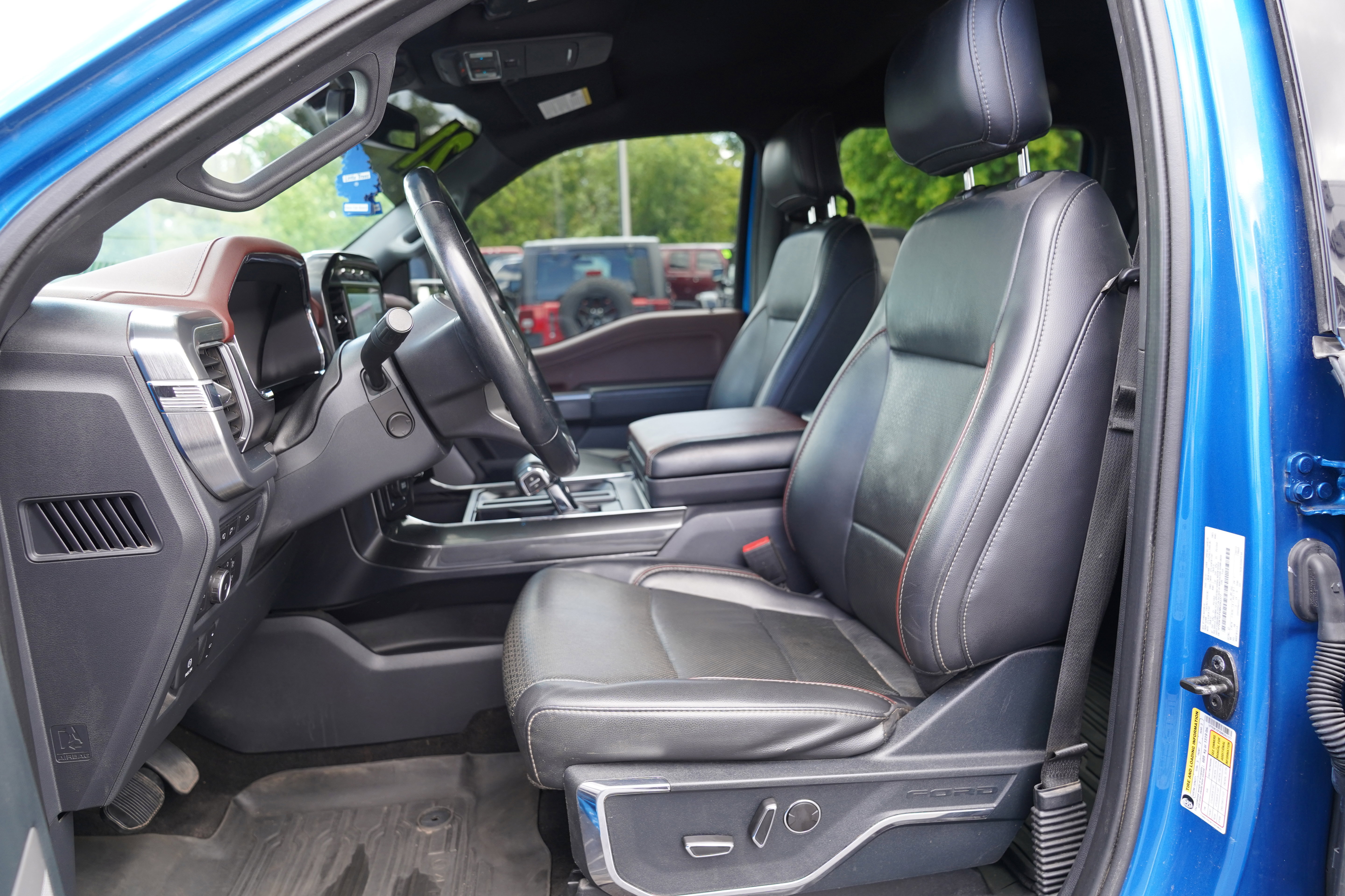 Used 2021 Ford F150 Lariat w/ Equipment Group 502A High AWD/4WD image 4