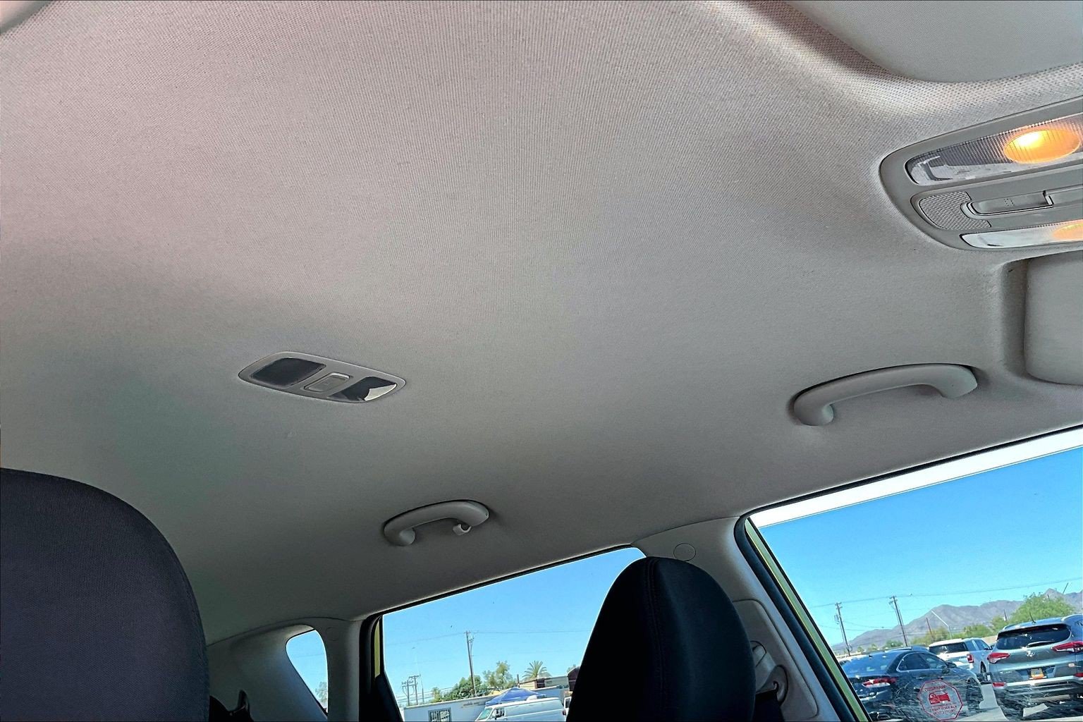 Used 2015 Kia Soul ! FWD image 13