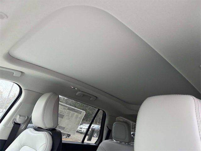 New 2026 Lincoln Aviator AWD image 25