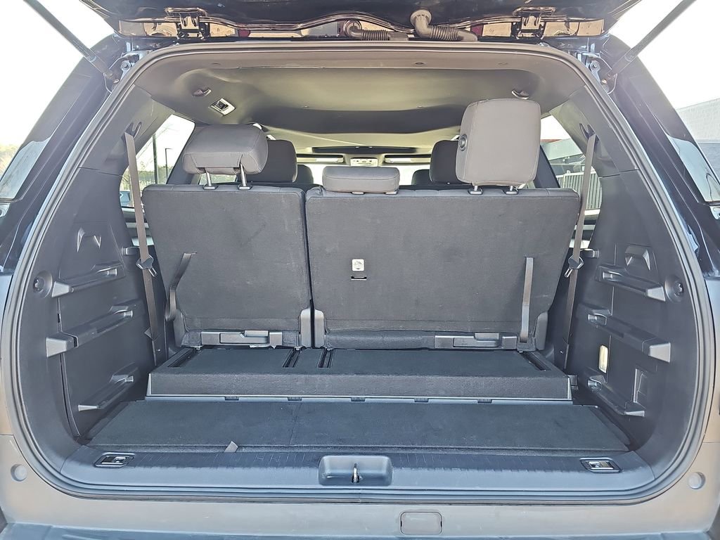 Used 2025 Toyota Sequoia SR5 image 16