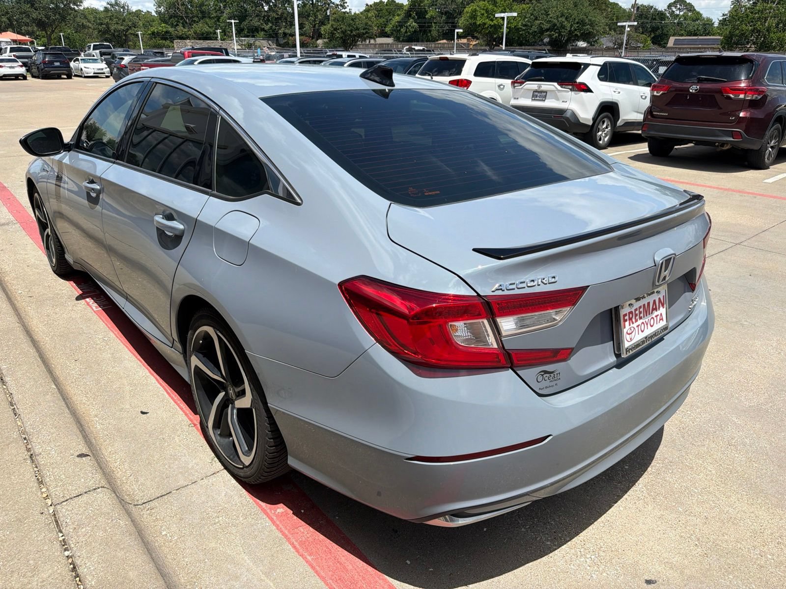 Used 2022 Honda Accord Sport image 8