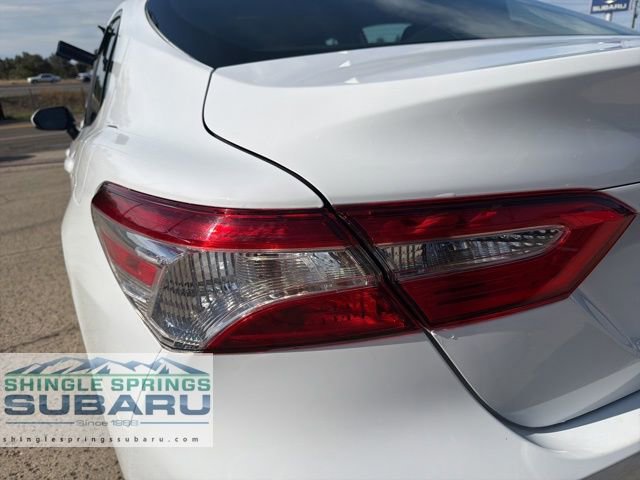 Used 2020 Toyota Camry LE FWD image 14