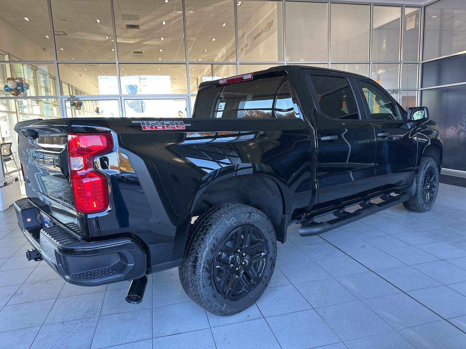 New 2026 Chevrolet Silverado 1500 Custom Trail Boss w/ Turbomax Blackout Package AWD/4WD image 4