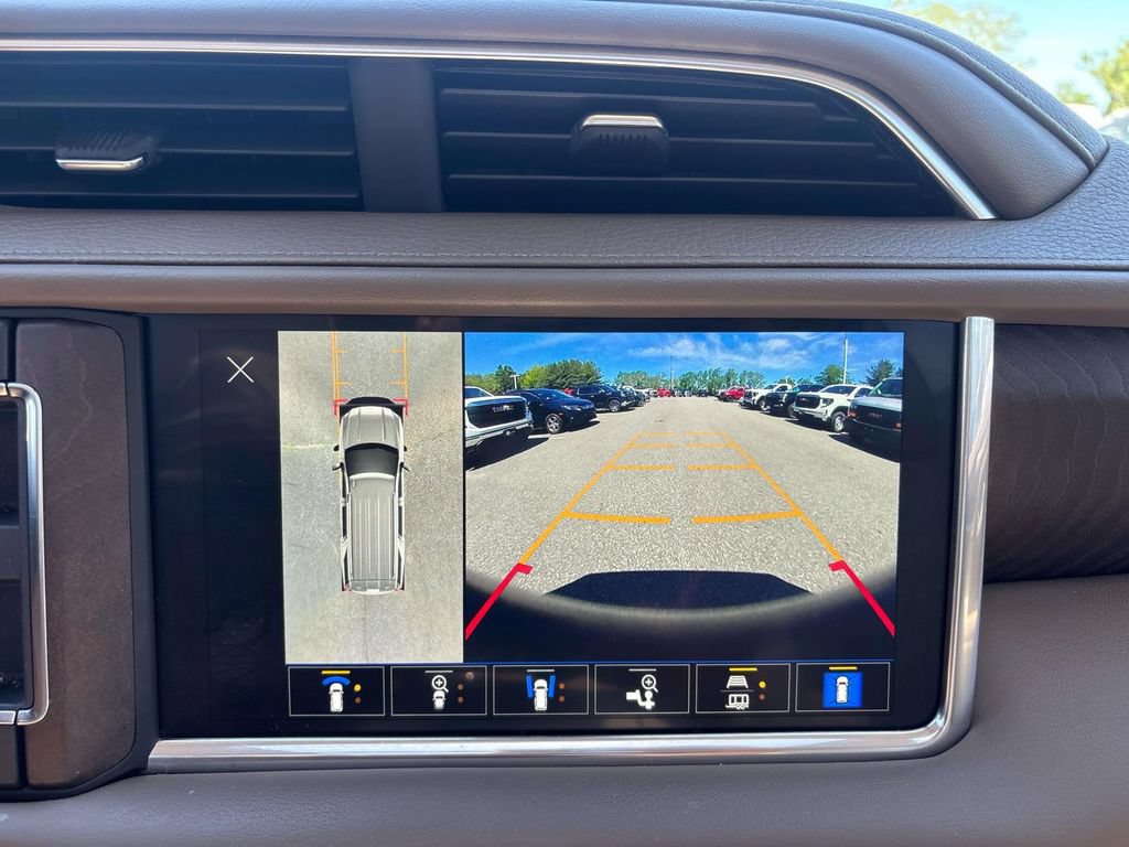 Used 2022 GMC Yukon Denali AWD/4WD image 31