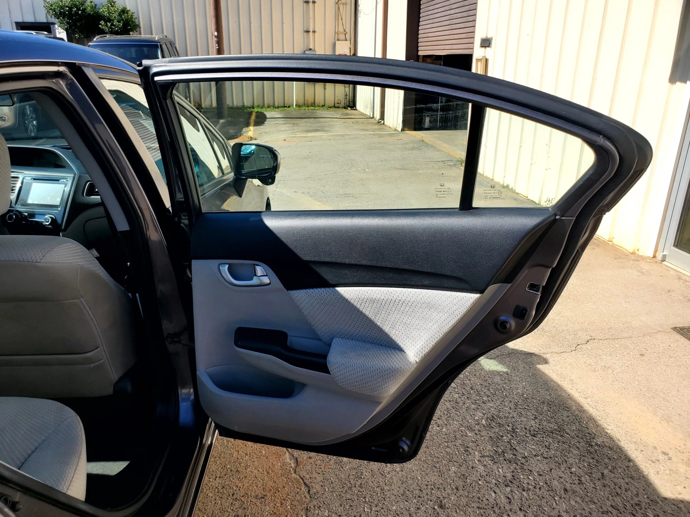 Used 2015 Honda Civic Hybrid Sedan image 21