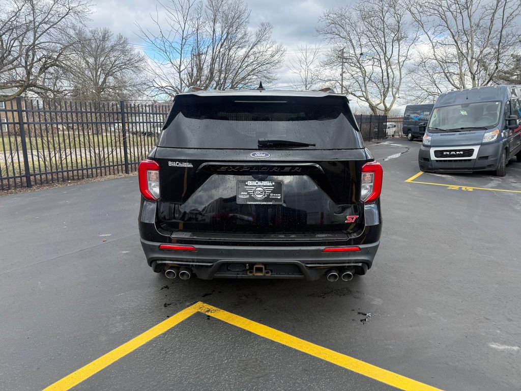 Used 2020 Ford Explorer ST w/ ST Street Pack image 6