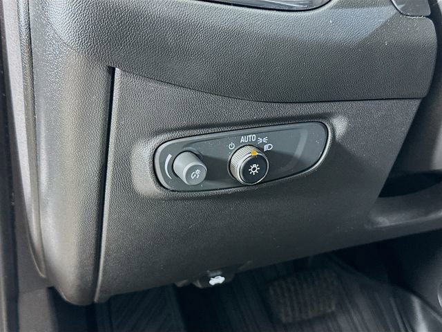 Used 2022 Chevrolet Equinox LT FWD image 19