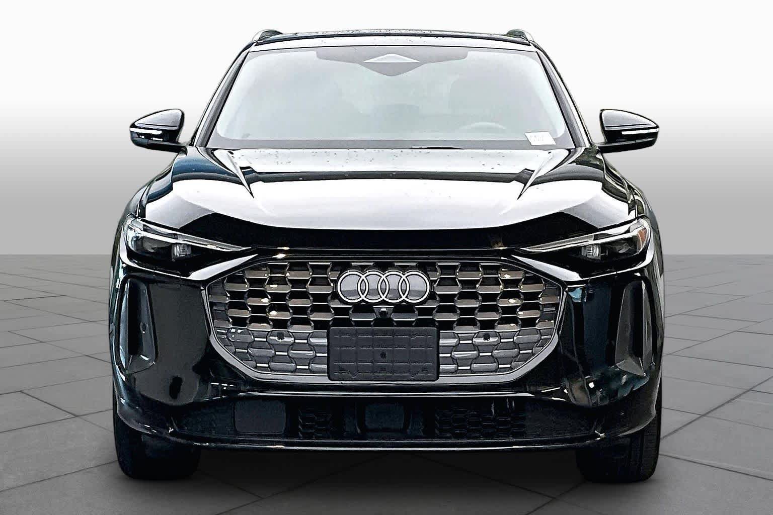 Certified 2025 Audi Q5 Premium AWD/4WD image 4