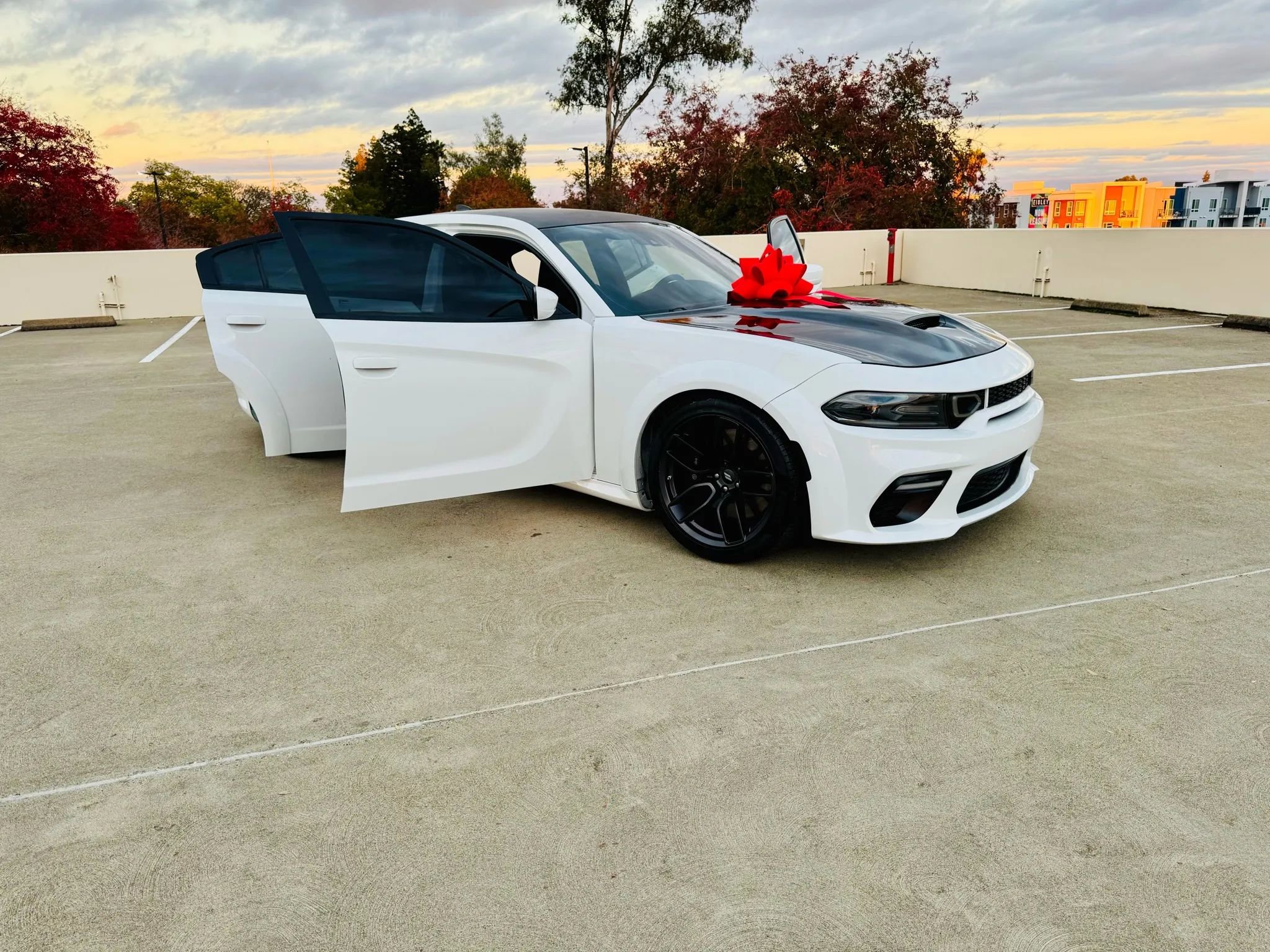 Used 2017 Dodge Charger R/T RWD image 45