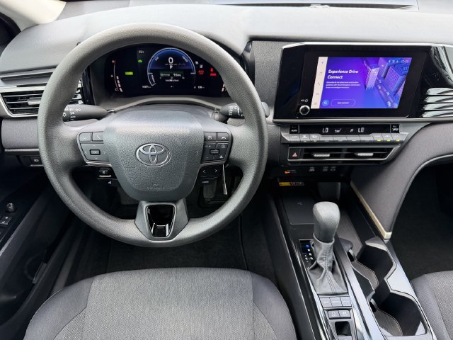 Used 2026 Toyota Camry LE FWD image 13