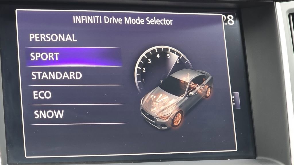 Used 2022 INFINITI Q50 Luxe w/ Cargo Package image 9