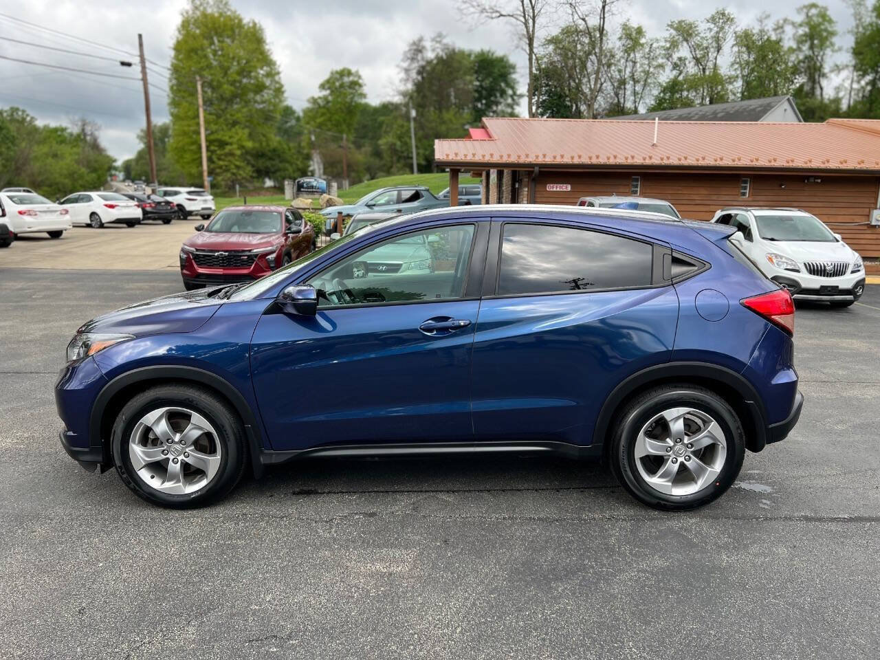 Used 2017 Honda HR-V EX-L image 5