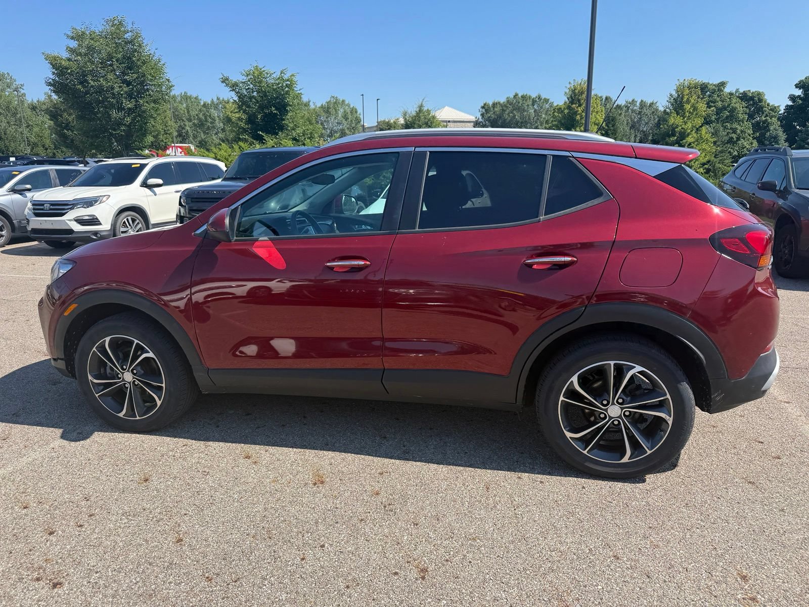 Used 2023 Buick Encore GX Select AWD/4WD image 8