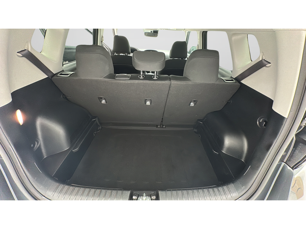 Used 2025 Kia Soul LX w/ LX Technology Package FWD image 21