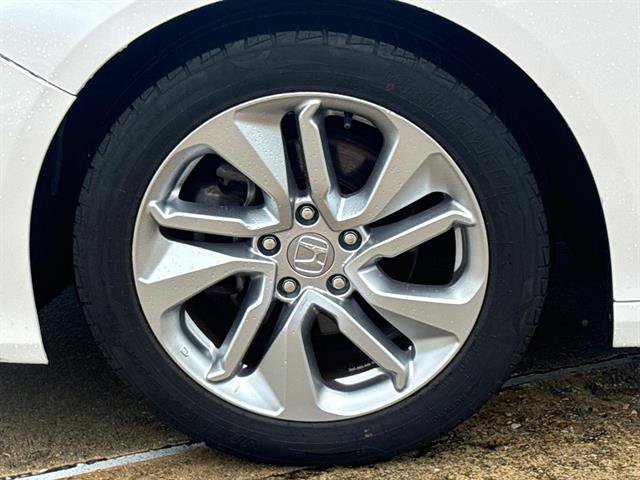 Used 2018 Honda Accord LX image 4