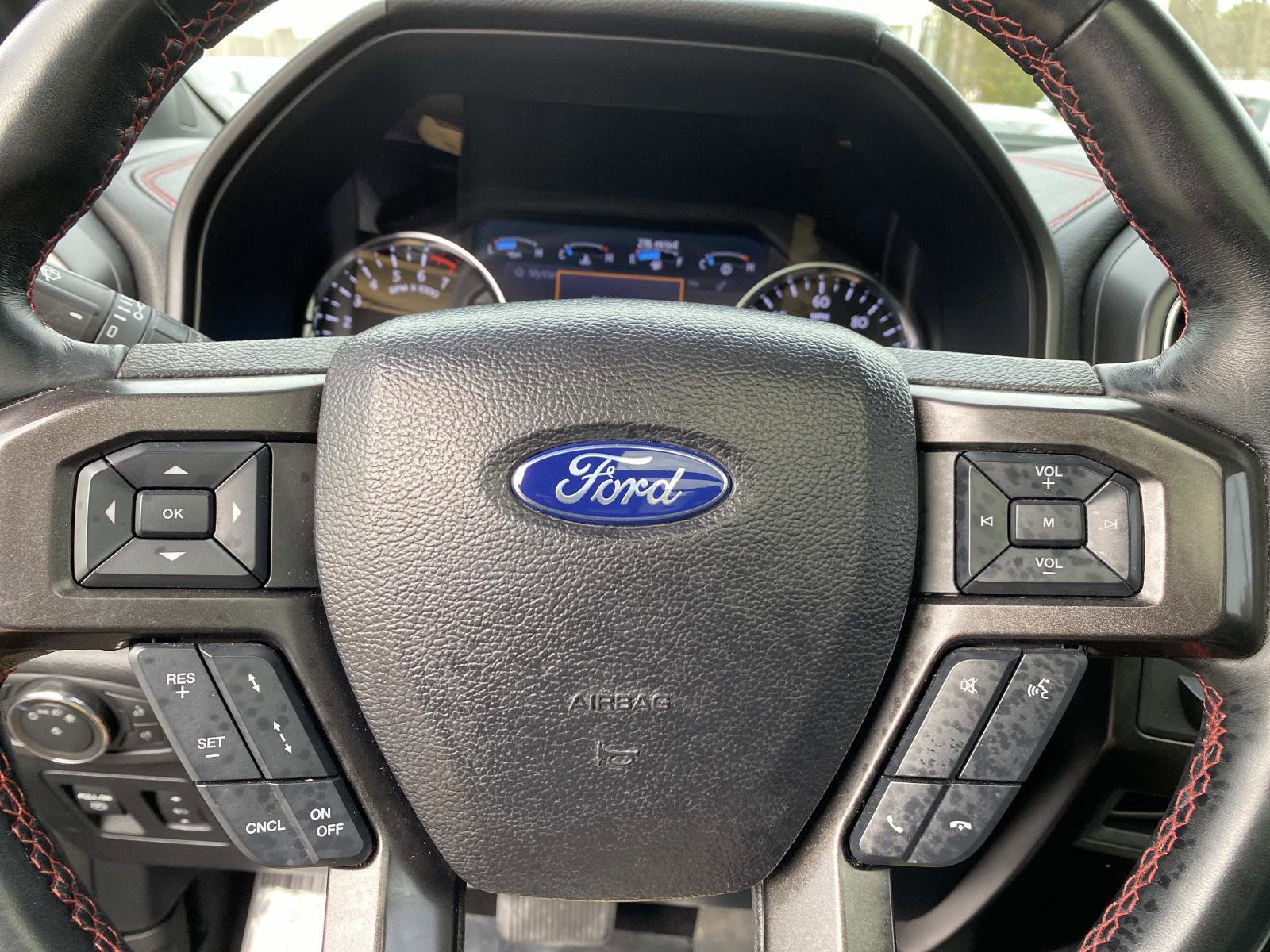 Used 2021 Ford Expedition Limited image 16