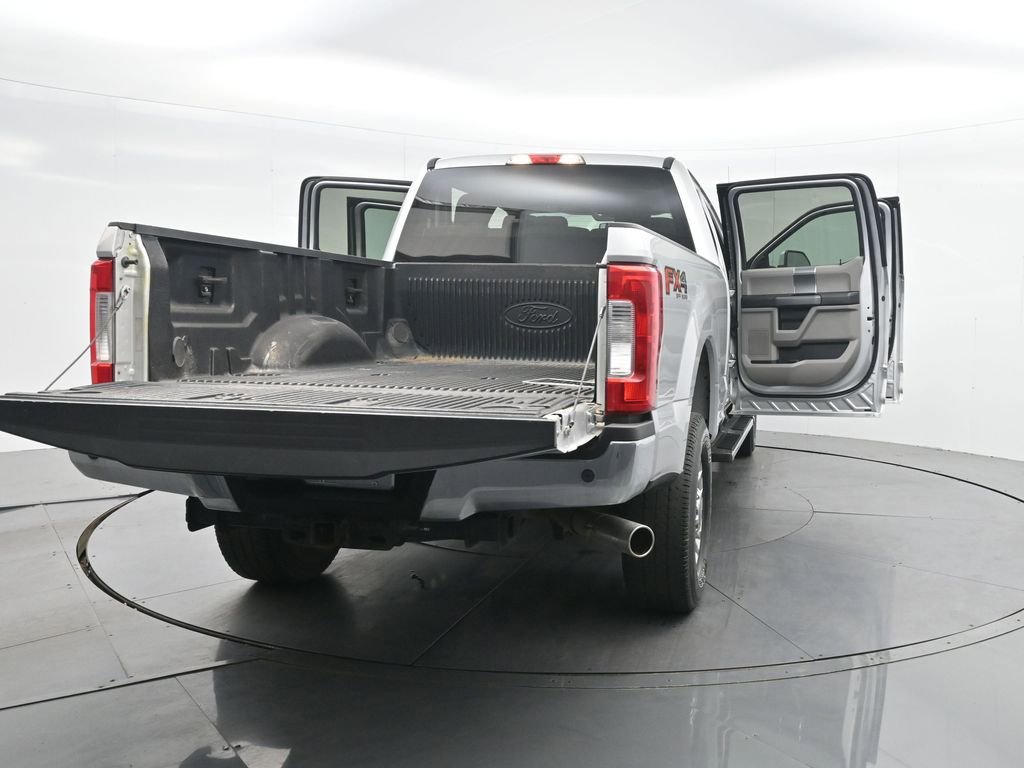 Used 2018 Ford F250 XLT w/ XLT Premium Package image 34