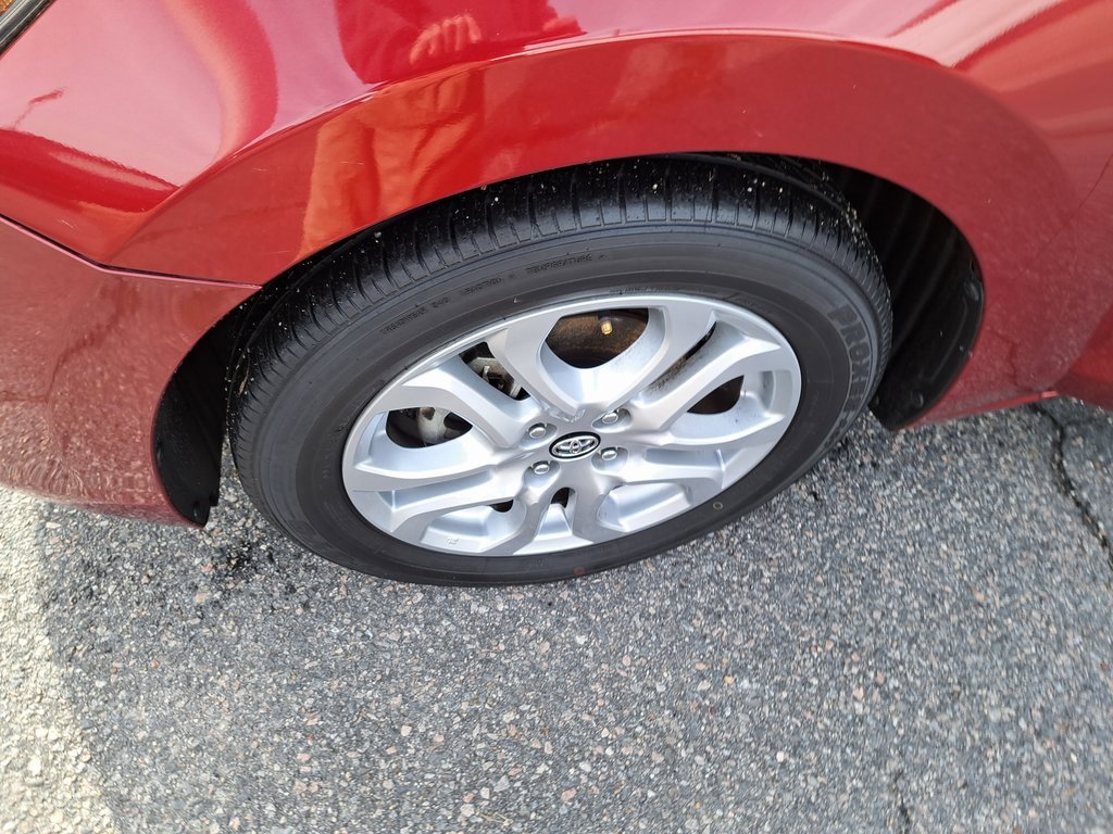 Used 2017 Toyota Yaris iA image 23