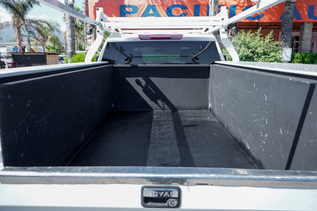 Used 2022 Chevrolet Silverado 3500 W/T w/ WT Convenience Package AWD/4WD image 9