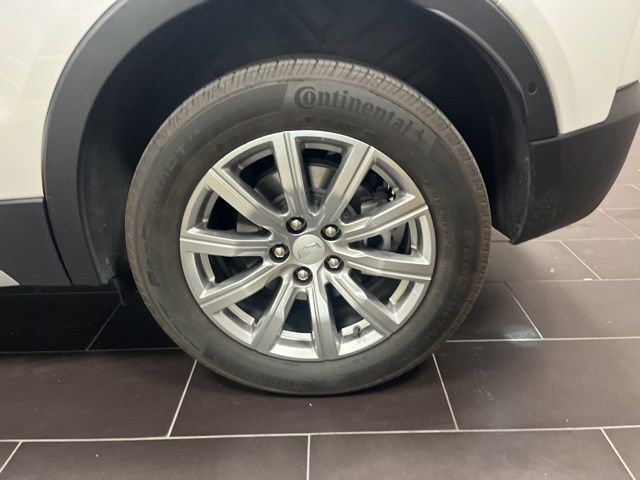 Used 2020 Cadillac XT4 Premium Luxury w/ Enhanced Visibility Package image 15