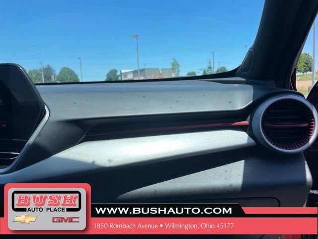 Used 2024 Chevrolet Trax RS FWD image 28