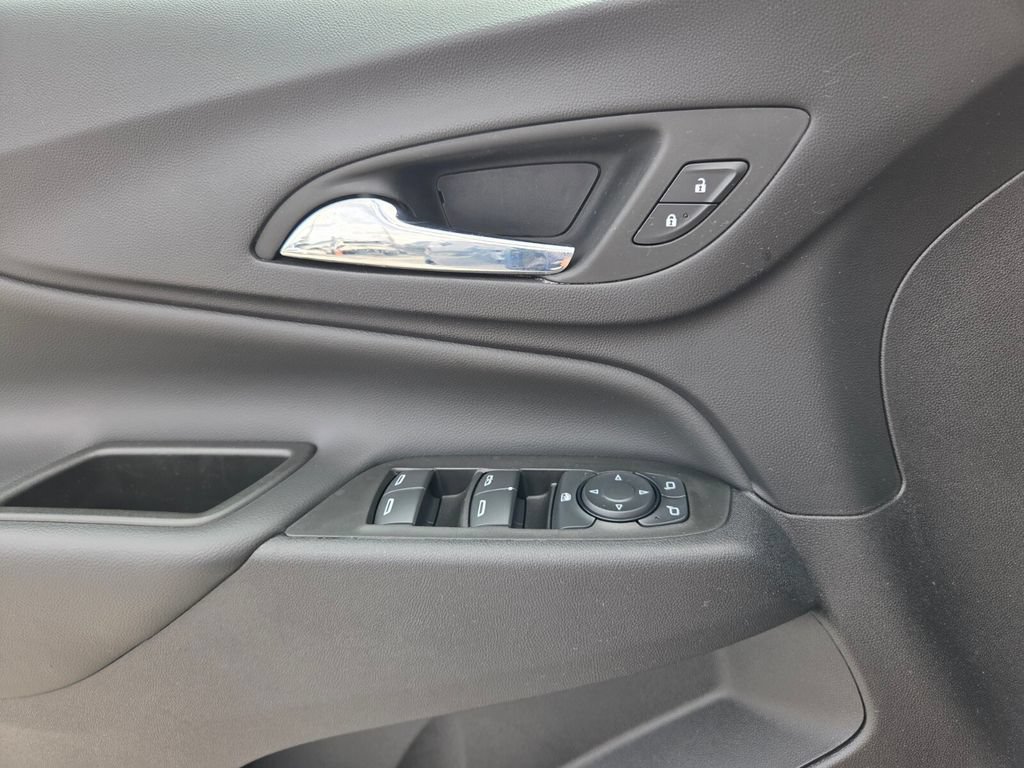 Certified 2024 Chevrolet Equinox LT FWD image 23