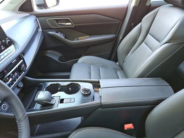 Used 2021 Nissan Rogue SL image 20