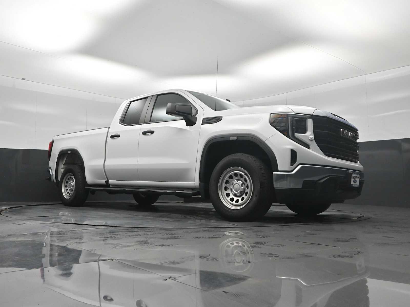 Used 2024 GMC Sierra 1500 Pro w/ Pro Value Package AWD/4WD image 30