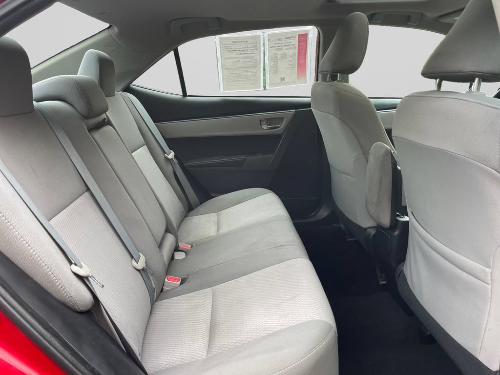 Used 2015 Toyota Corolla LE FWD image 14