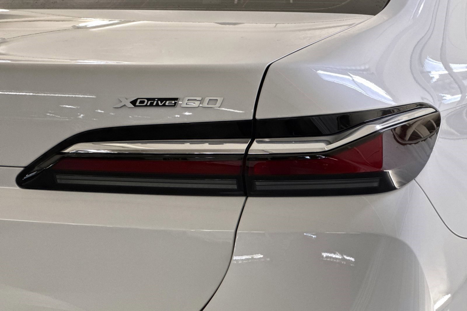 Used 2023 BMW i7 xDrive60 image 12