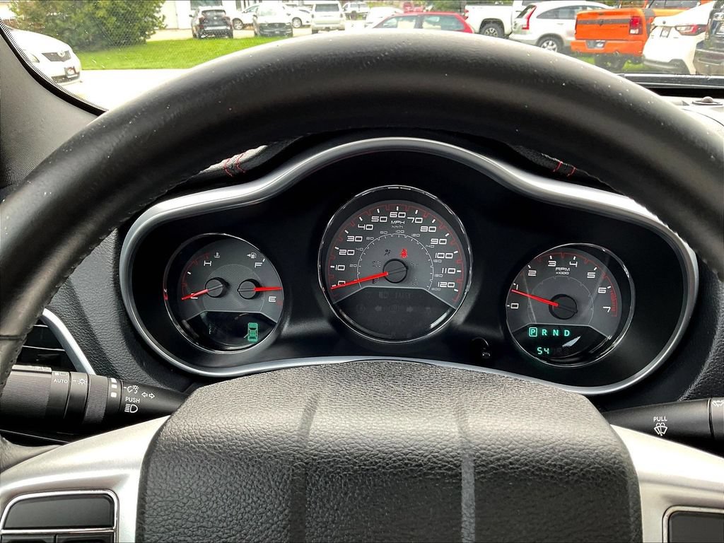 Used 2012 Dodge Avenger SXT Plus FWD image 13