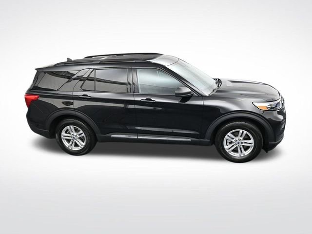 Used 2023 Ford Explorer XLT image 23