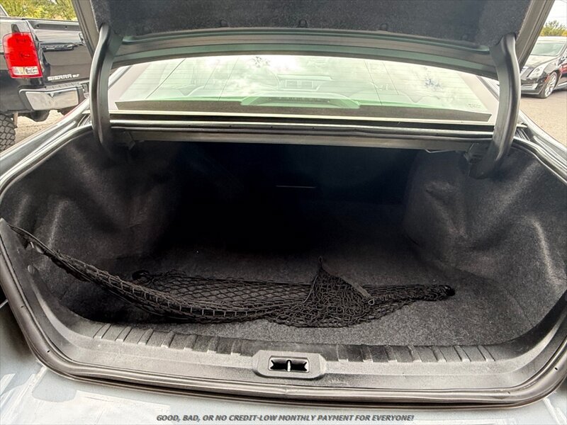 Used 2011 Buick Lucerne CXL FWD image 14
